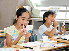 第74回全国小学生歯みがき大会の参加小学校の様子