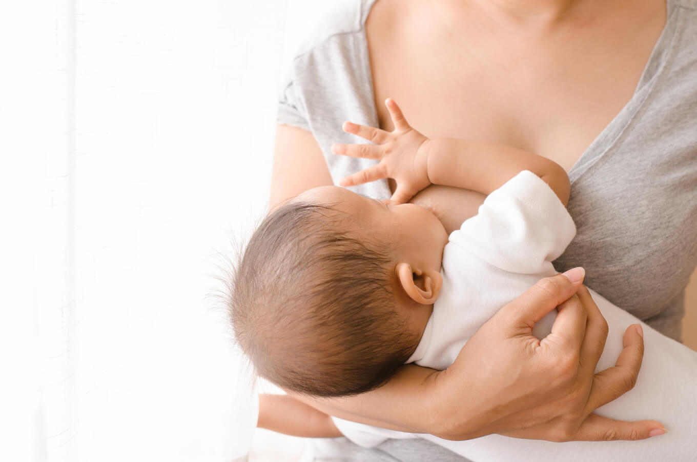 授乳と乳児