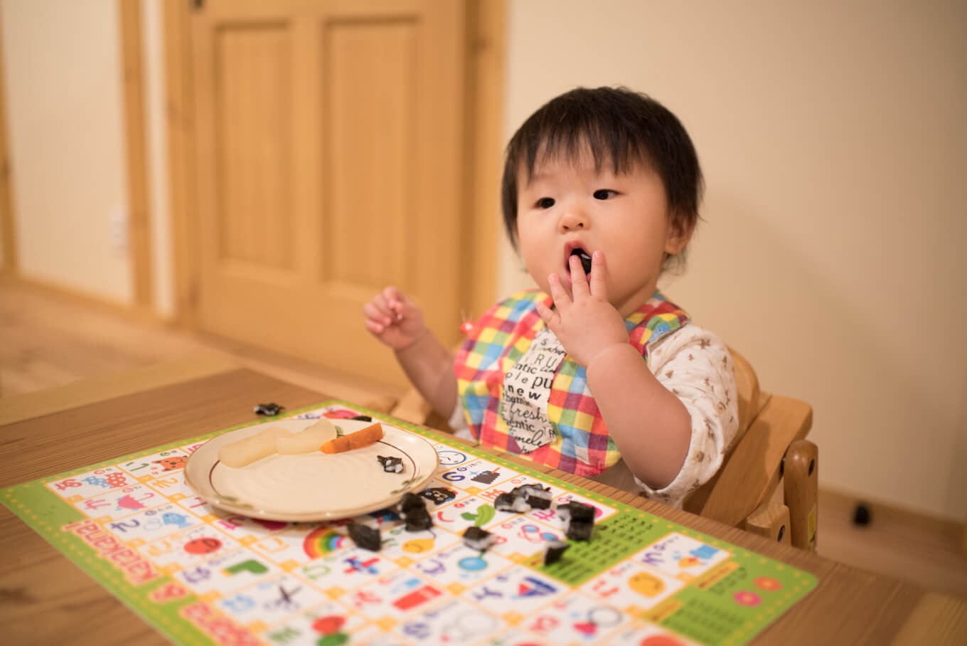 手づかみ食べ