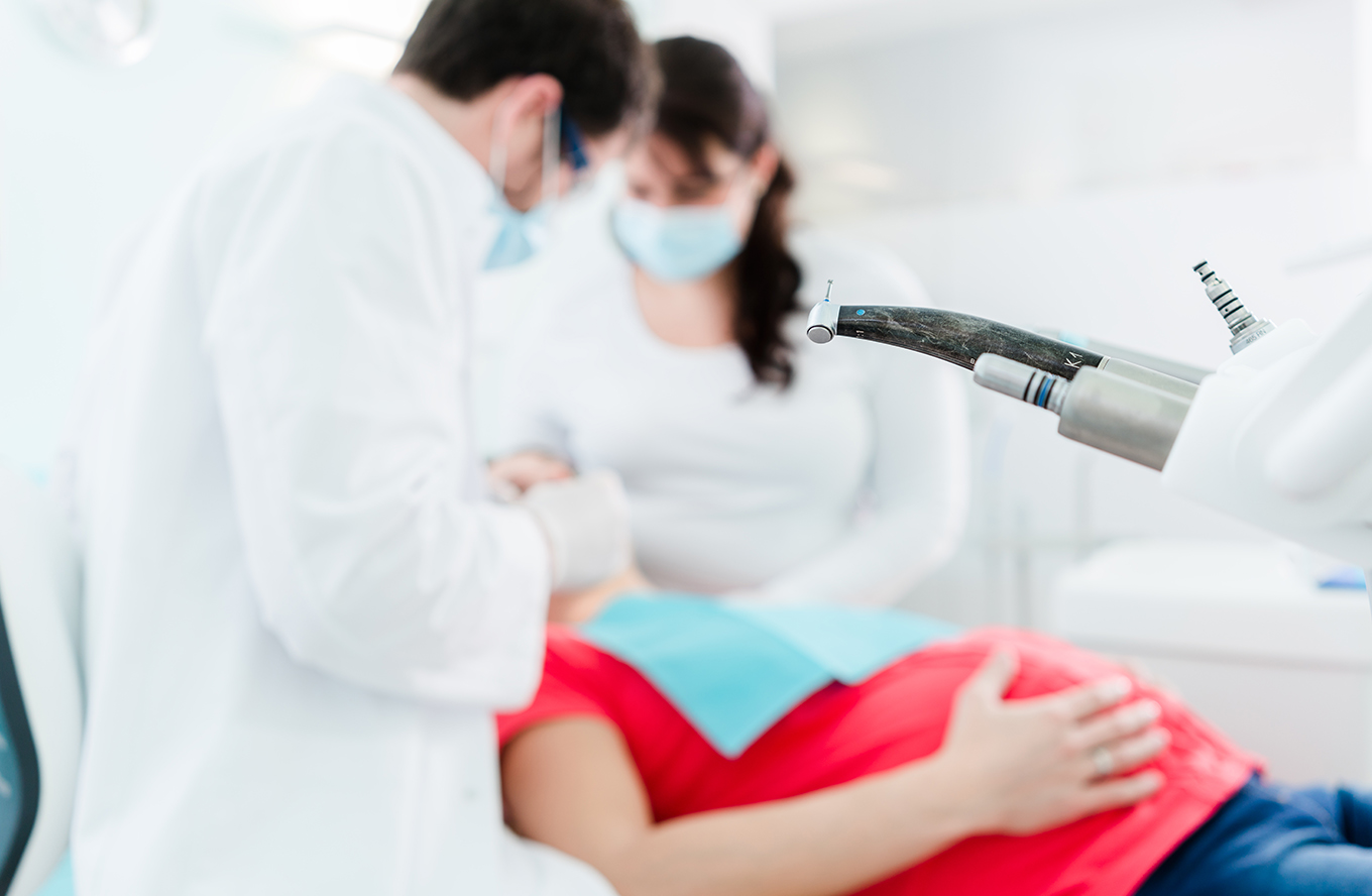 妊娠中、歯医者に行くタイミングは妊娠中期がベスト