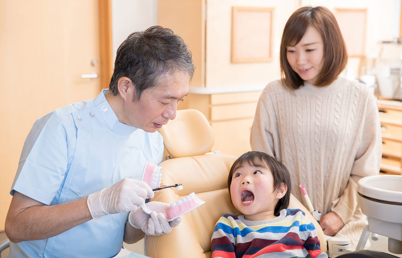 歯の生えかわり時期の歯科受診